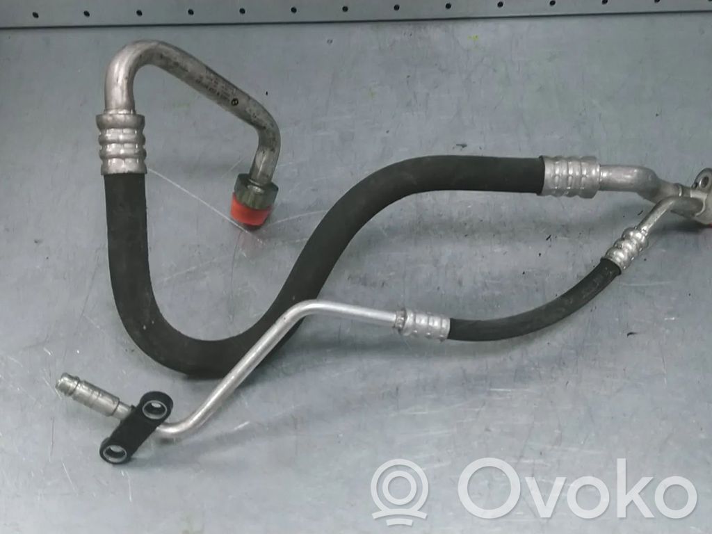 BMW X1 E84 Ilmastointilaitteen putki (A/C) 