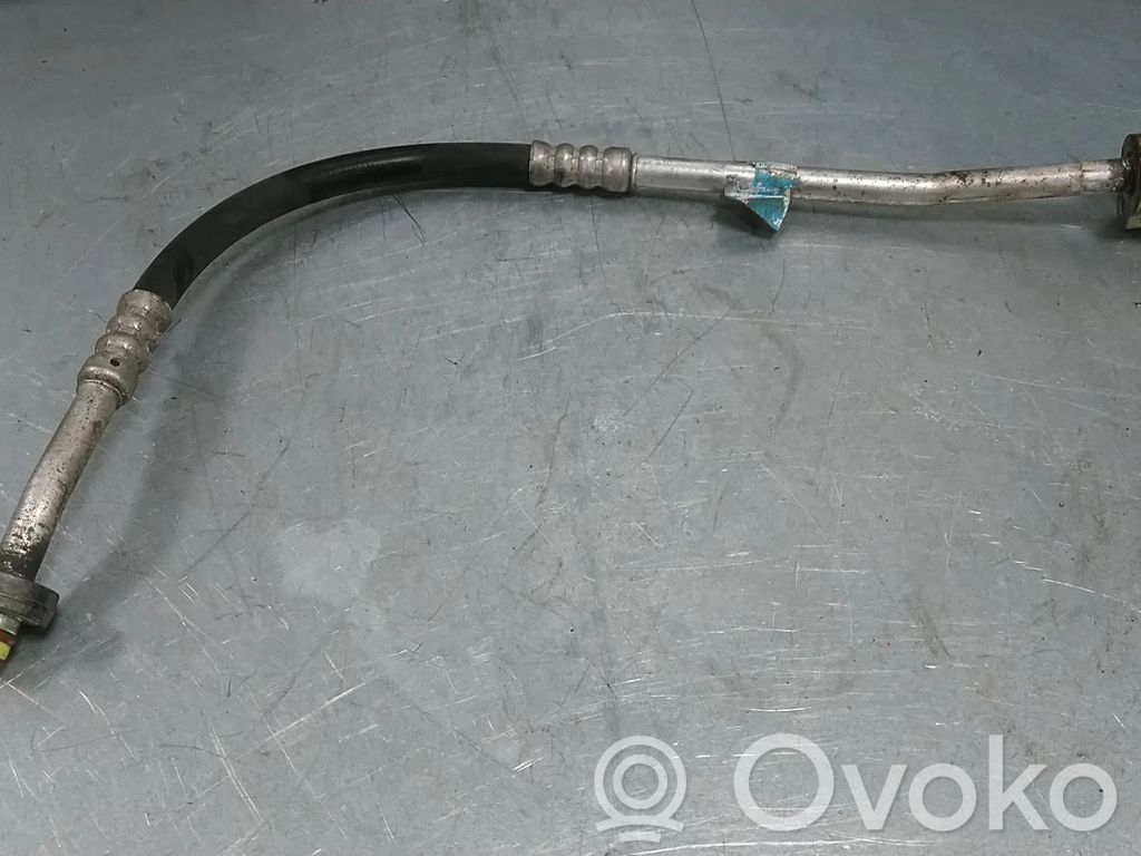 Ford Focus Ilmastointilaitteen putki (A/C) 