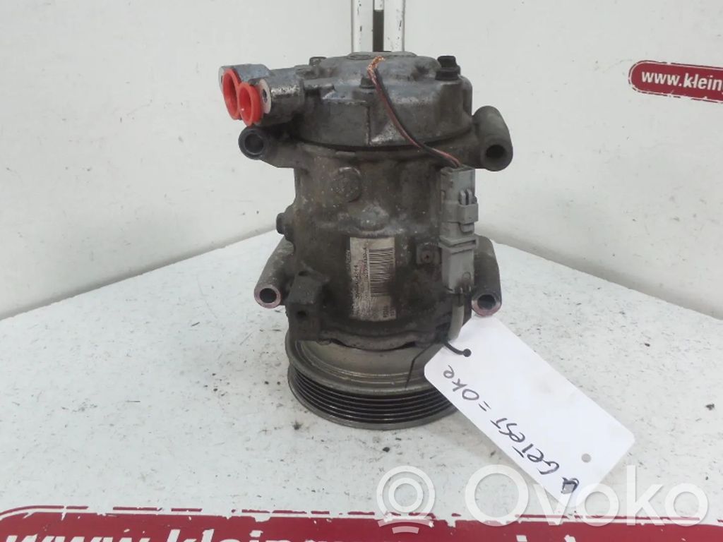Renault Clio III Air conditioning (A/C) compressor (pump) 