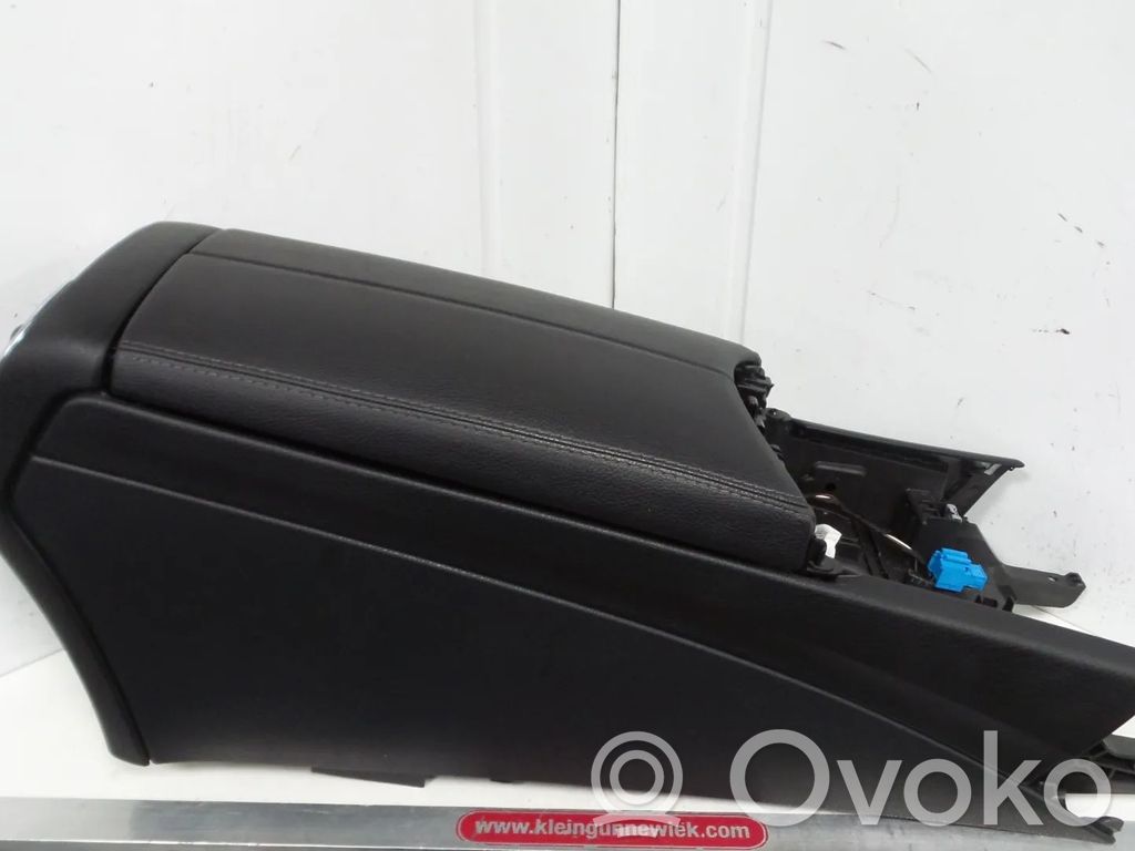 Mercedes-Benz C W205 Tunel środkowy 