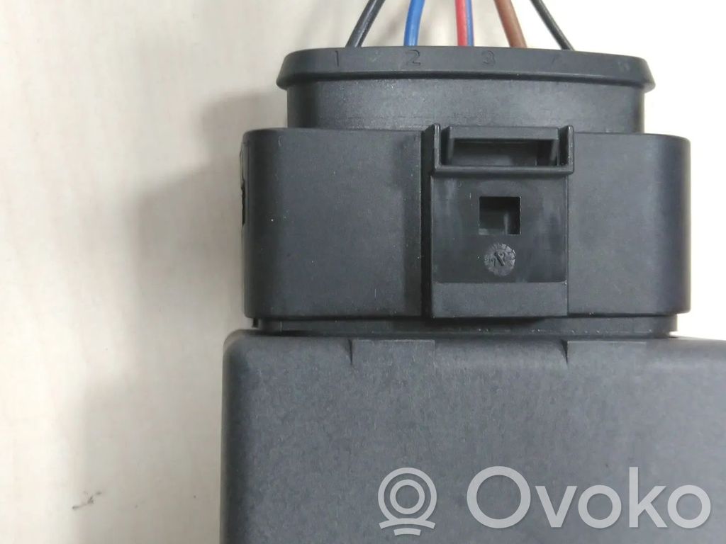 Skoda Karoq Unidad de control/módulo de la bomba de inyección de combustible 