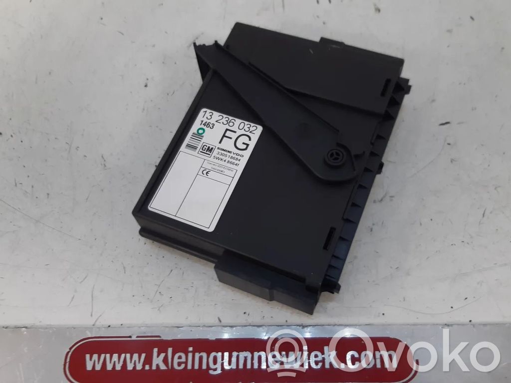 Opel Corsa C Door control unit/module 