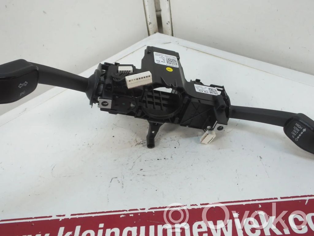 Volkswagen PASSAT B8 Manetka / Przełącznik kierunkowskazów wycieraczek 