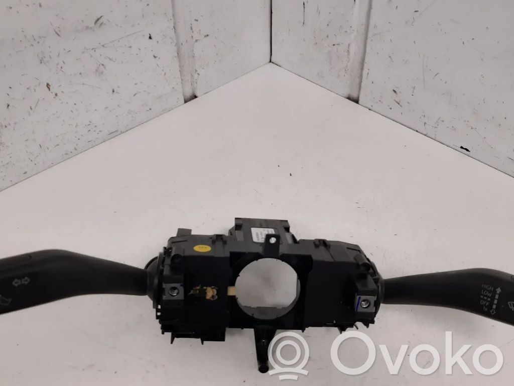 Volkswagen Up Interruptor/palanca de limpiador de luz de giro 