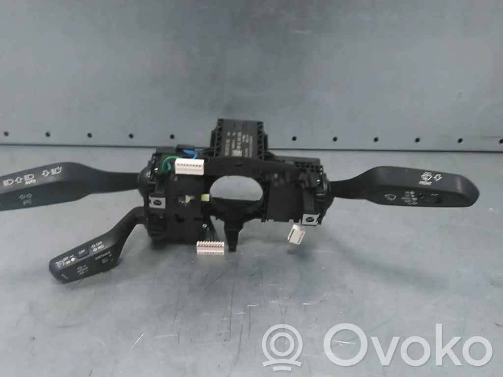 Audi A3 8Y Wiper turn signal indicator stalk/switch 