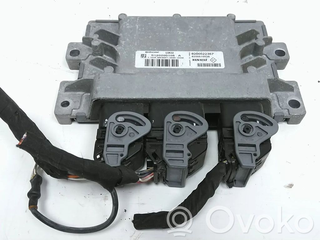 Unidad de control/módulo del motor   8200522357,D4F740