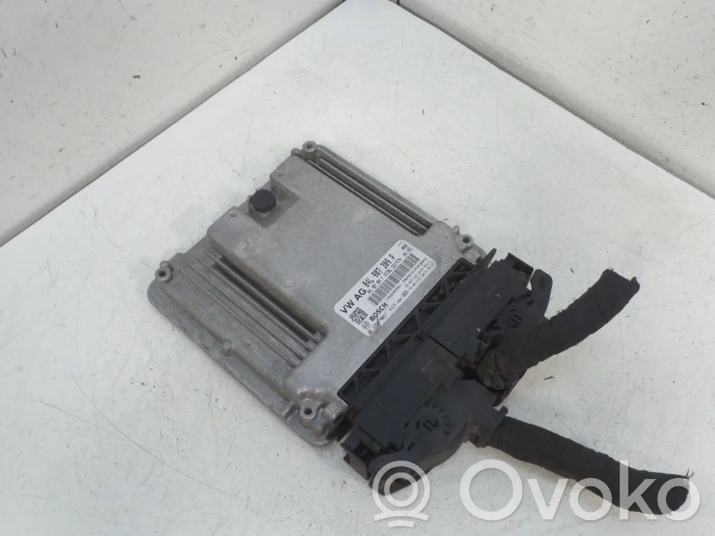 Engine control unit/module   0281031483,04L907309P,DFG,DFGA,DFGADFG