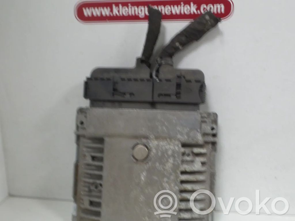 Volkswagen Golf VI Engine control unit/module 