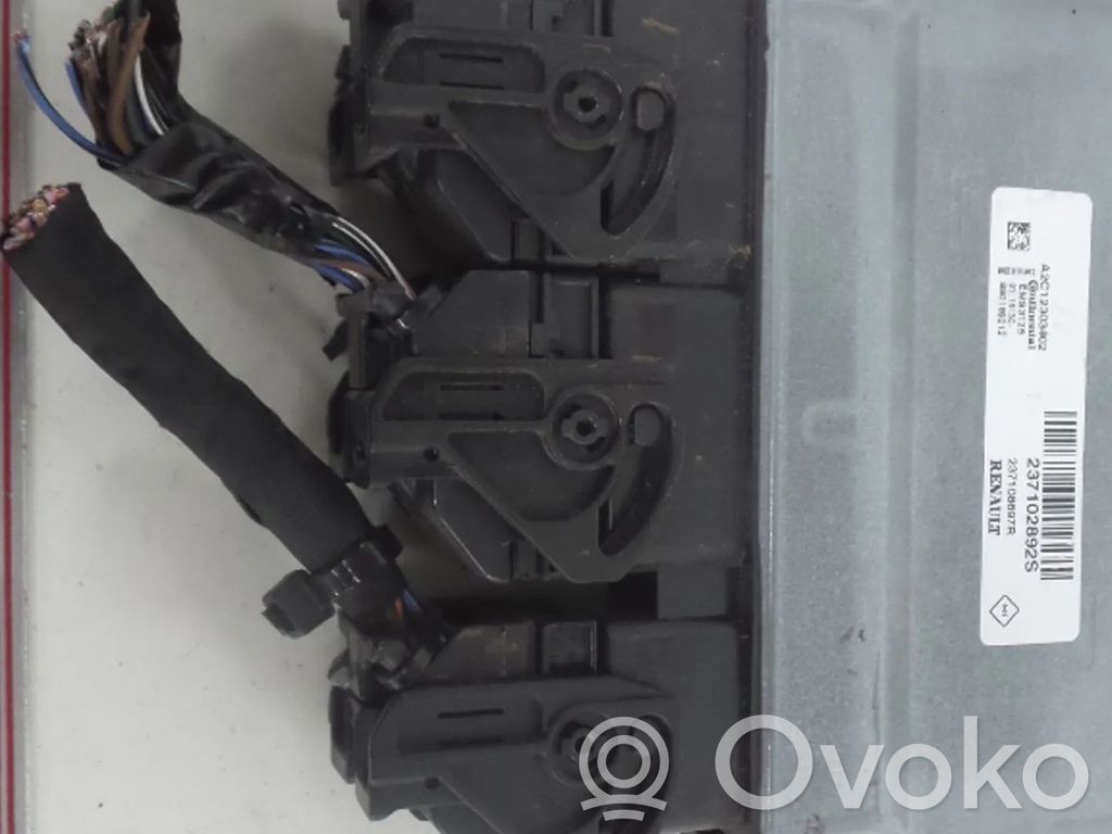 Dacia Sandero Engine control unit/module 
