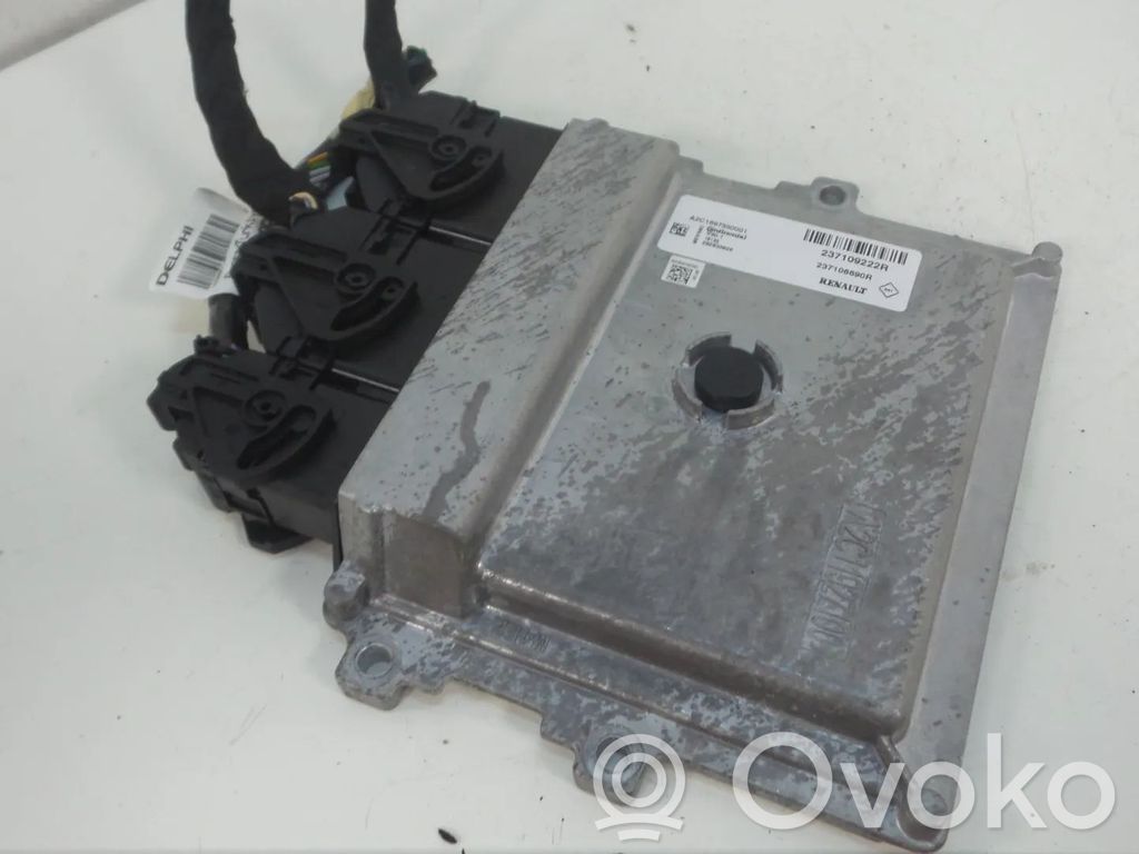 Renault Clio IV Engine control unit/module 