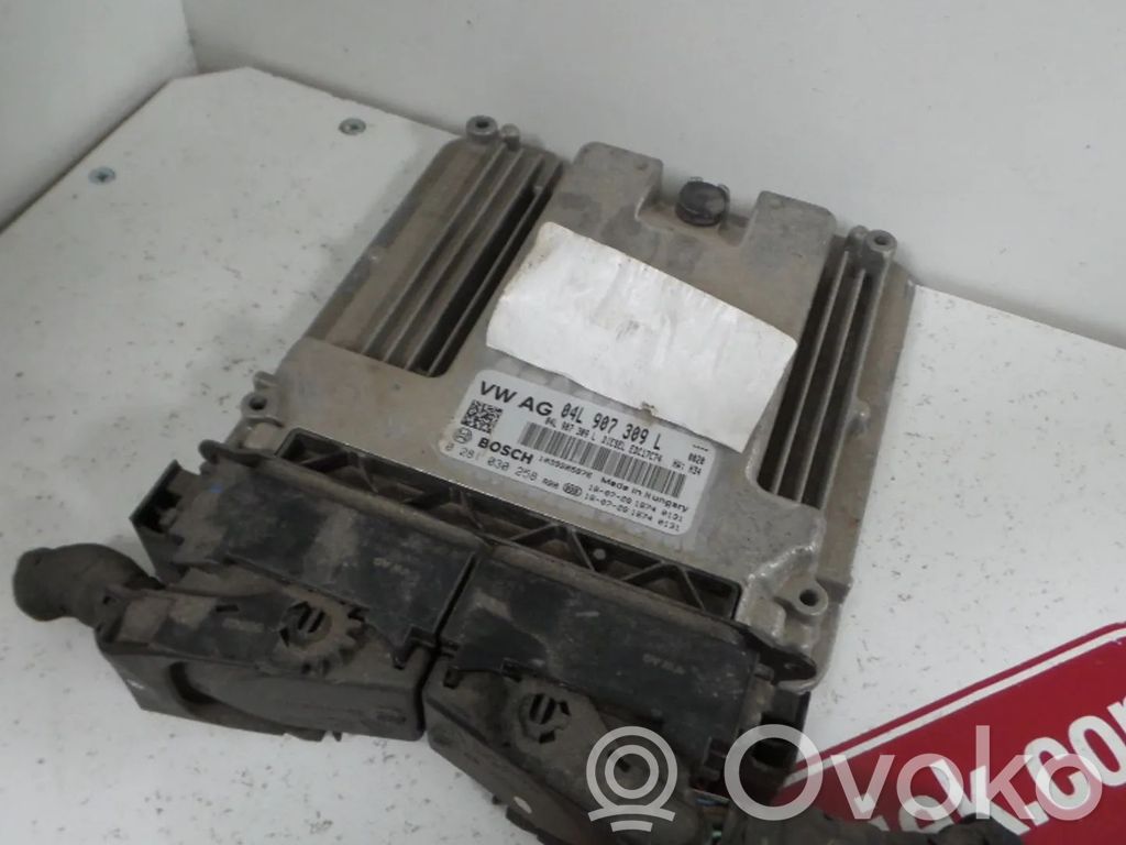 Audi A4 S4 B9 Engine control unit/module 