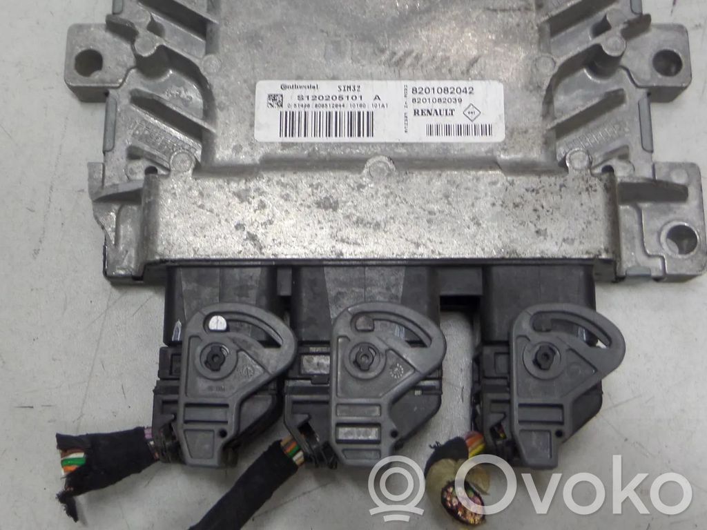 Dacia Sandero Engine control unit/module 