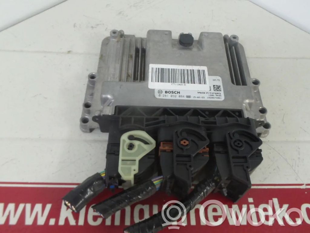 Ford Transit Courier Engine control unit/module 