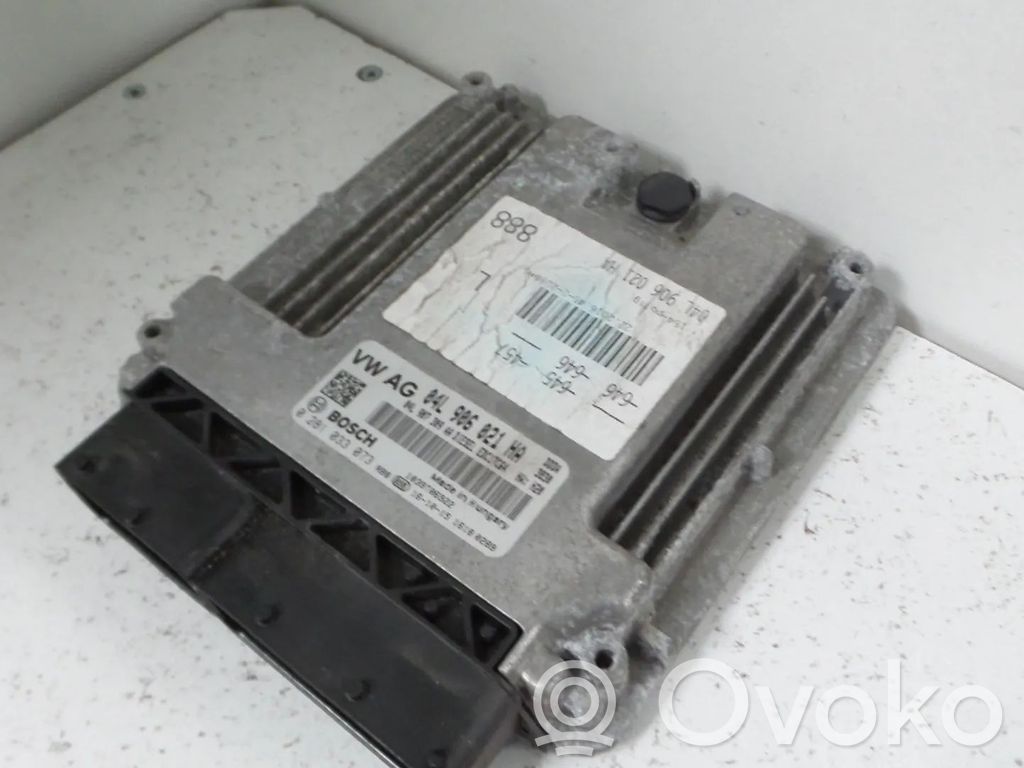 Engine control unit/module   0281033073,04L906021HA,DDDA