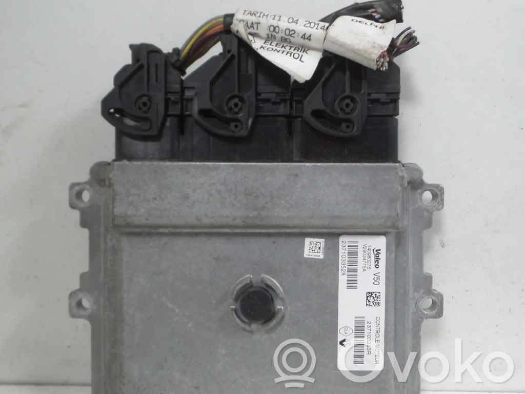 Renault Clio IV Engine control unit/module 