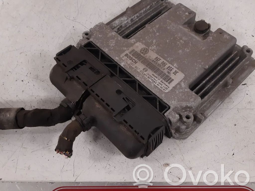 Volkswagen Golf V Engine control unit/module 