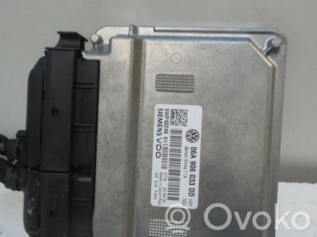 Volkswagen Golf V Engine control unit/module 
