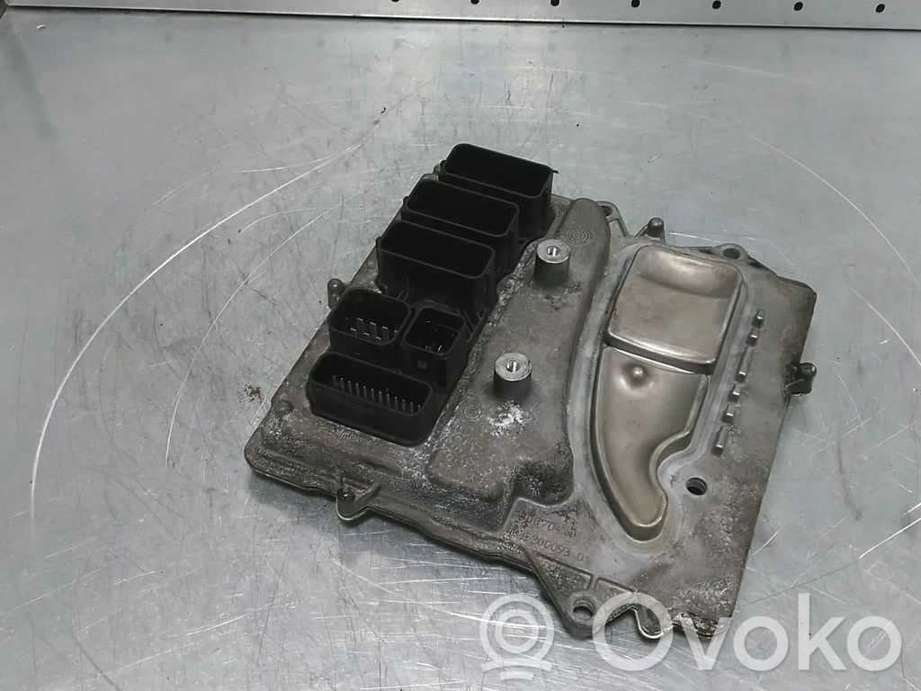 BMW X4 F26 Engine control unit/module 