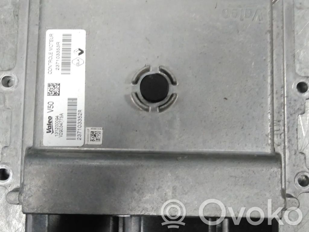 Renault Clio IV Engine control unit/module 