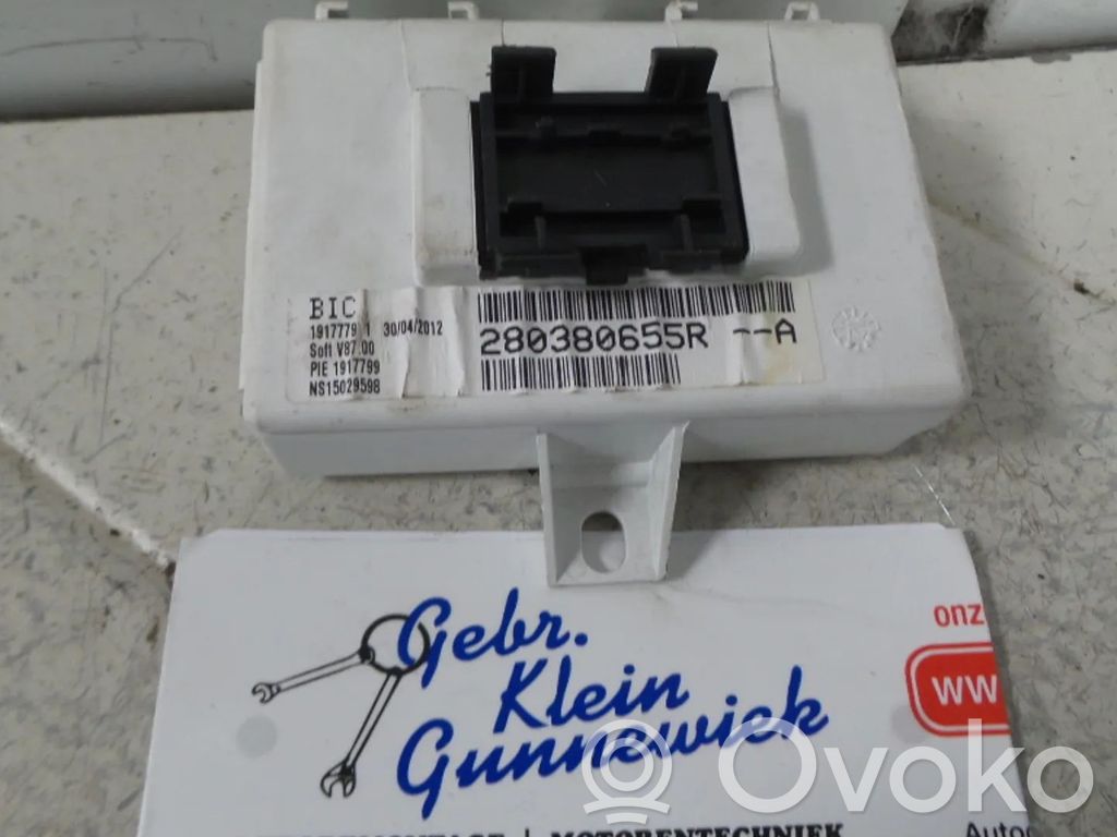Renault Clio III Citu veidu vadības bloki / moduļi 