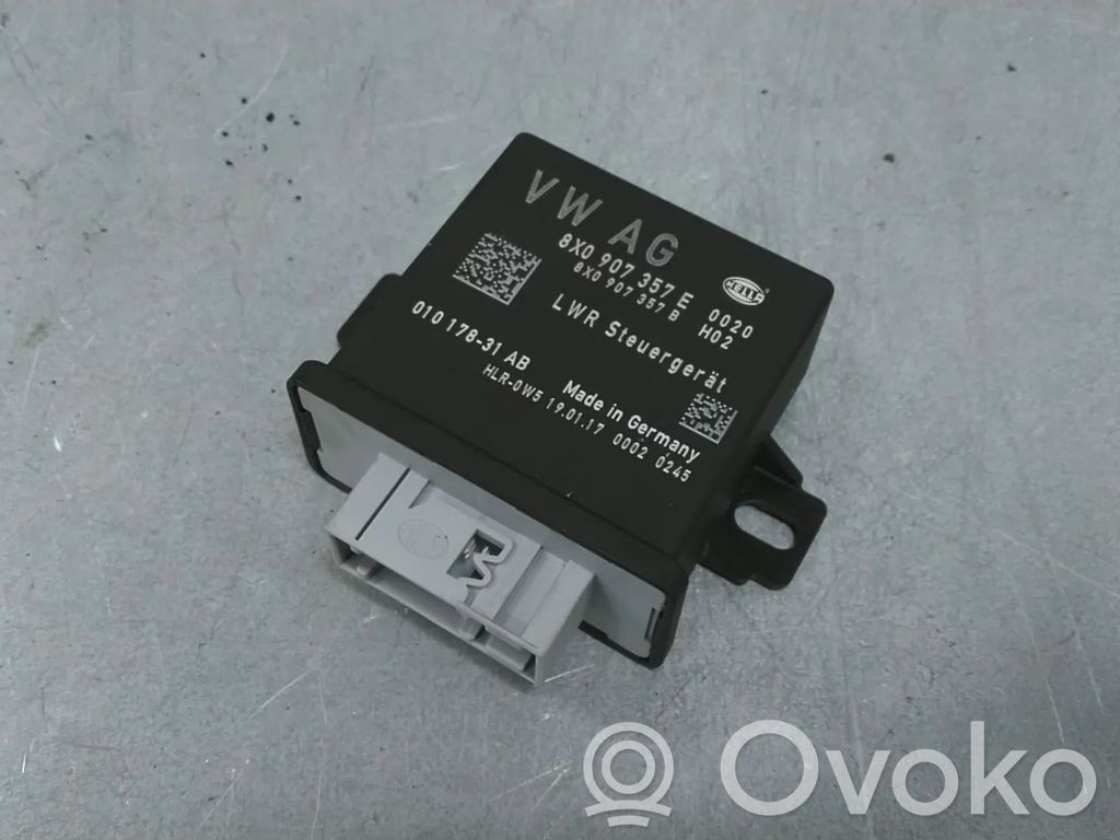 Module d'éclairage LCM   8X0907357E