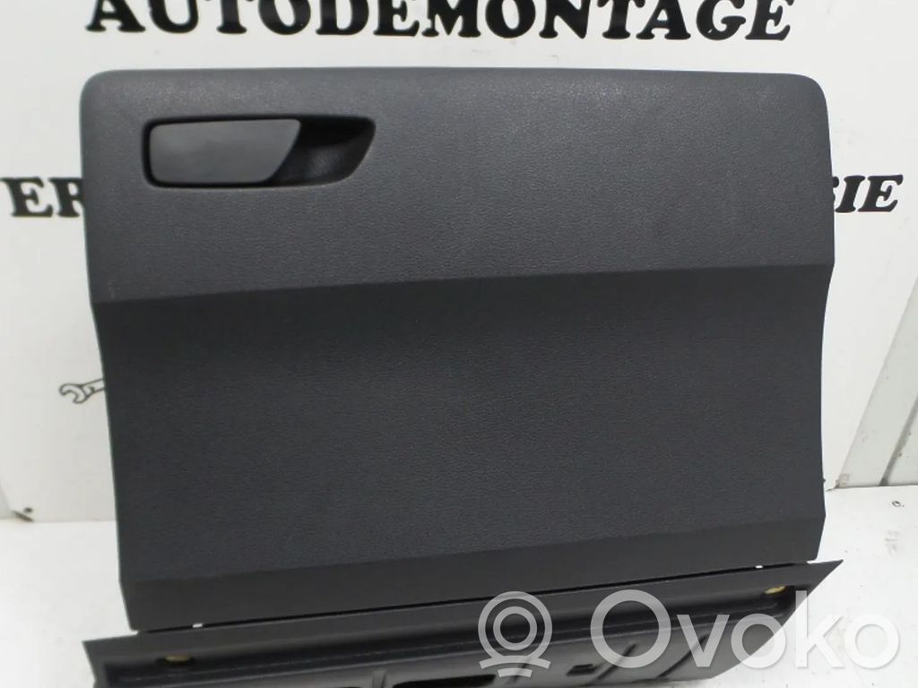 Audi Q2 - Handschuhfach komplett 