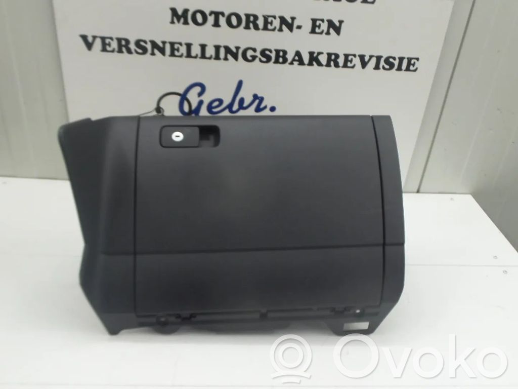 Volkswagen Golf VII Schowek deski rozdzielczej / Komplet 