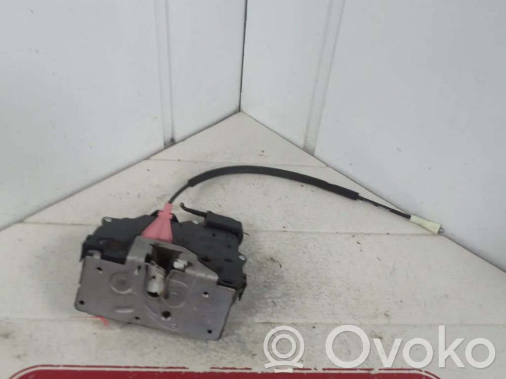 Opel Corsa E Galinių durų spyna 