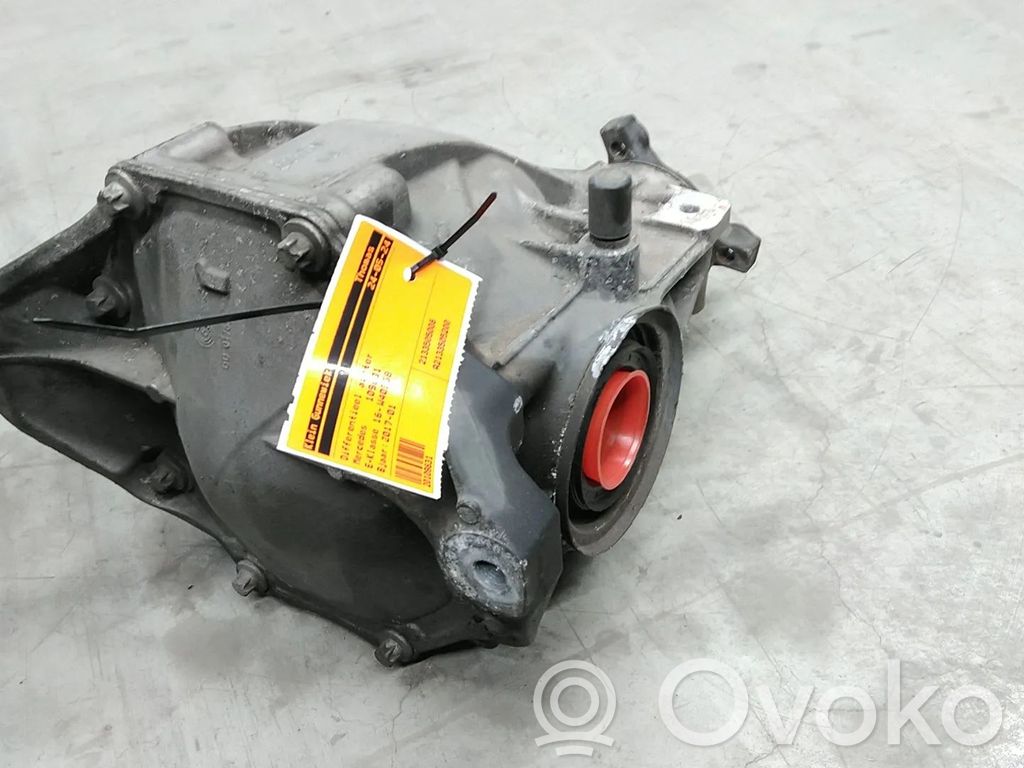 Mercedes-Benz E W213 Tylny mechanizm różnicowy 