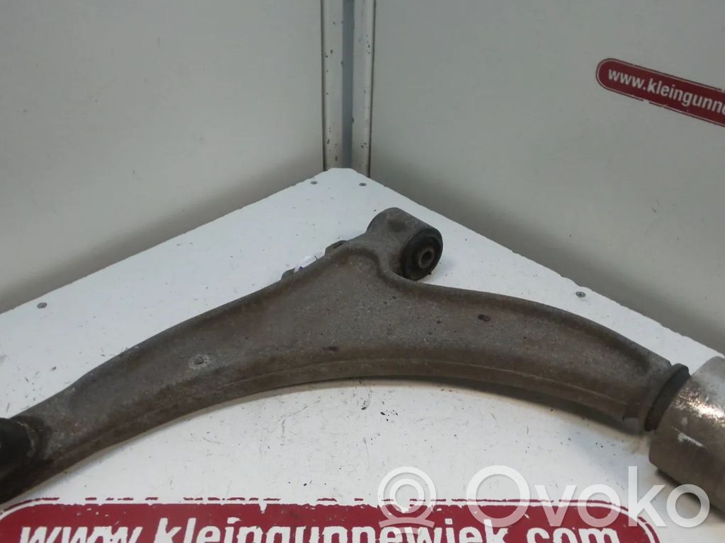 Opel Insignia A Braccio di controllo sospensione anteriore 