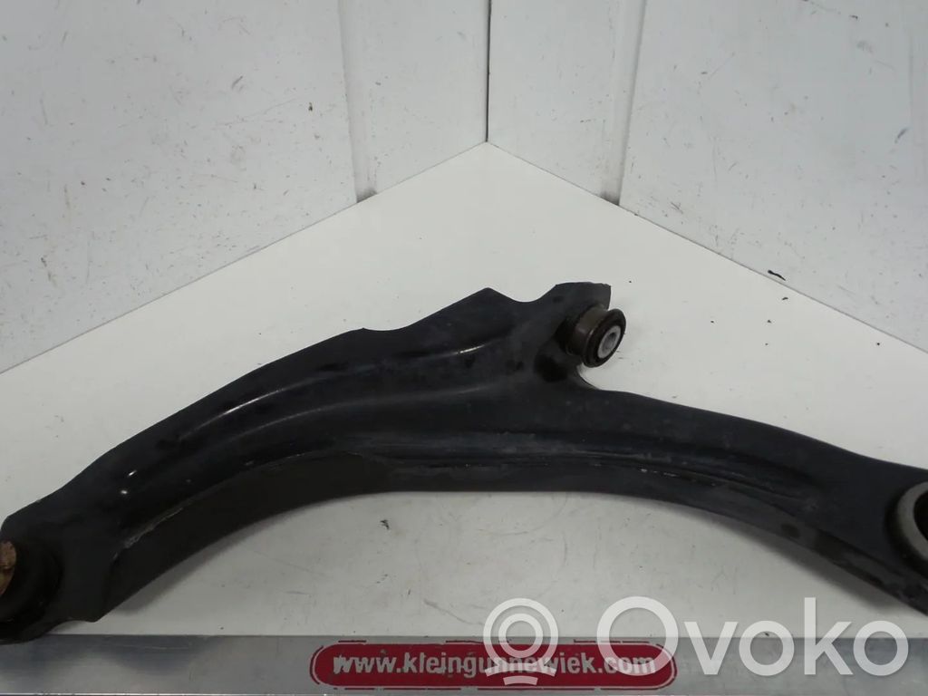 Renault Clio IV Front control arm 