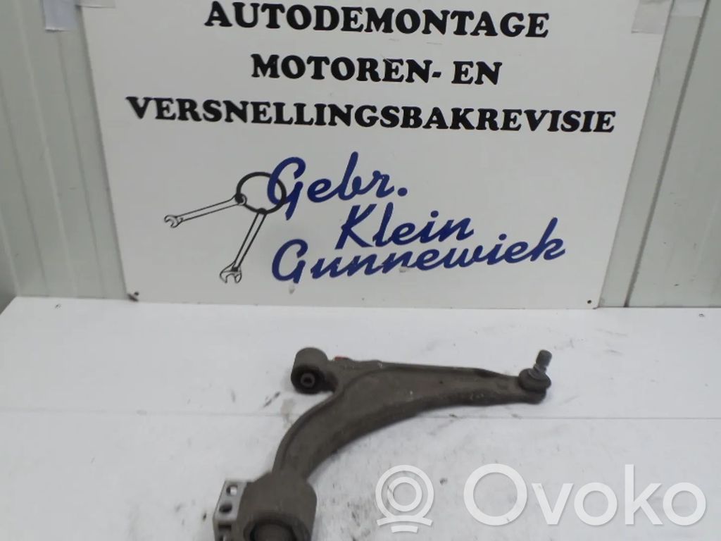 Opel Astra J Braccio di controllo sospensione anteriore inferiore/braccio oscillante 