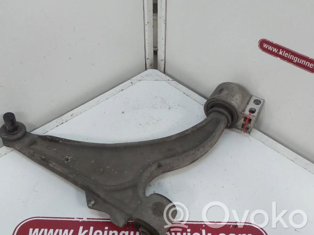 Opel Astra J Braccio di controllo sospensione anteriore inferiore/braccio oscillante 