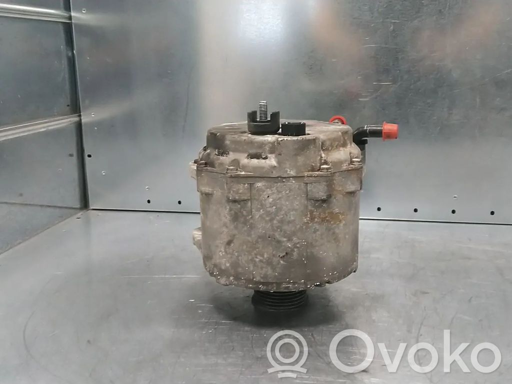 Audi A8 S8 D3 4E Generator/alternator 