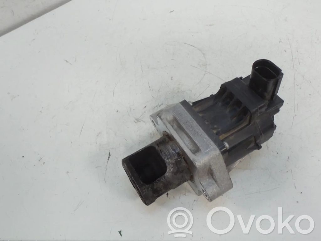 Opel Astra J Supapă EGR 