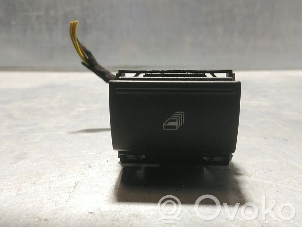 Volkswagen Eos Electric window control switch 