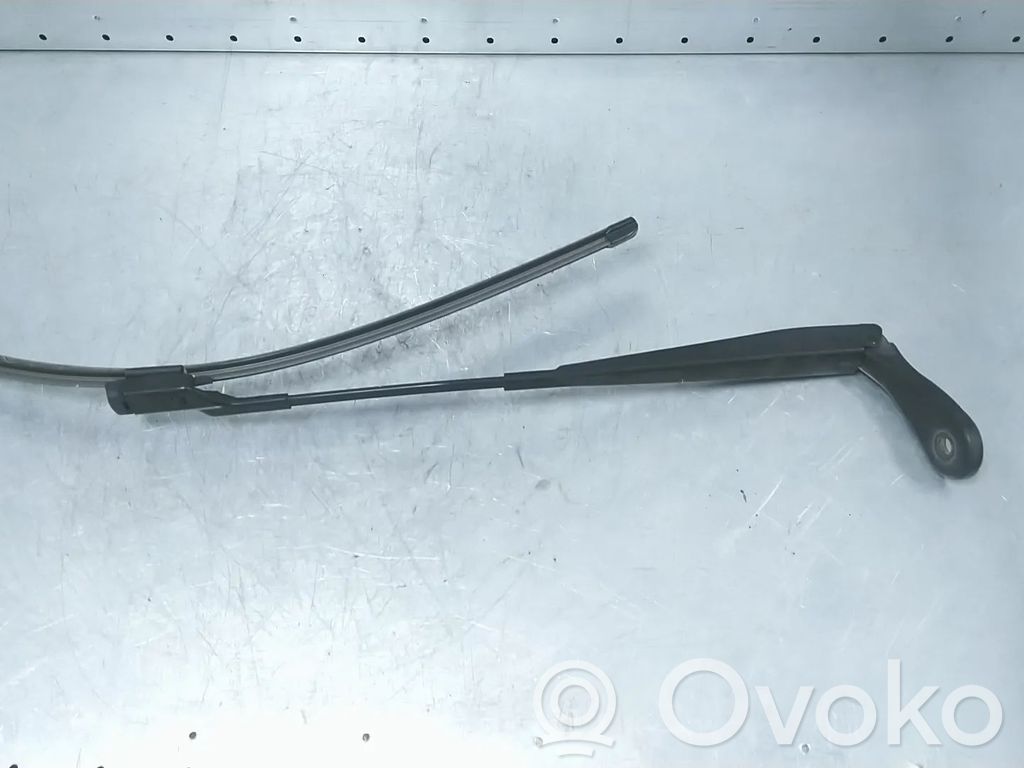 BMW 2 F22 F23 Braccio della spazzola tergicristallo anteriore 