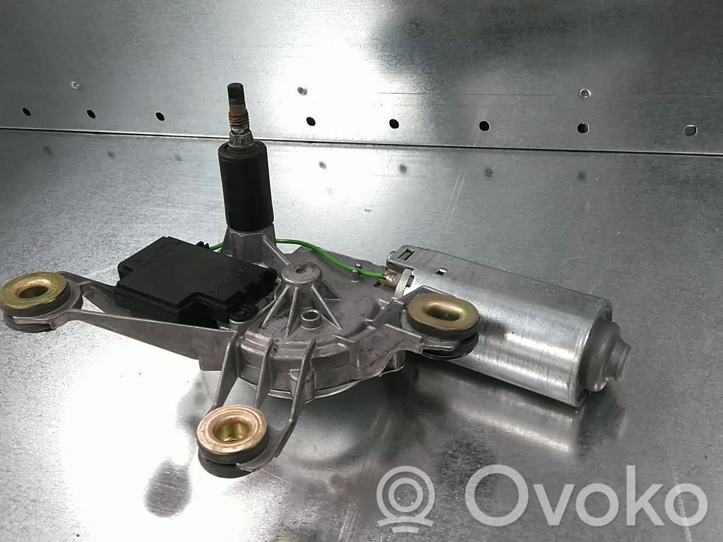 Volkswagen Golf IV Silniczek wycieraczki szyby tylnej 