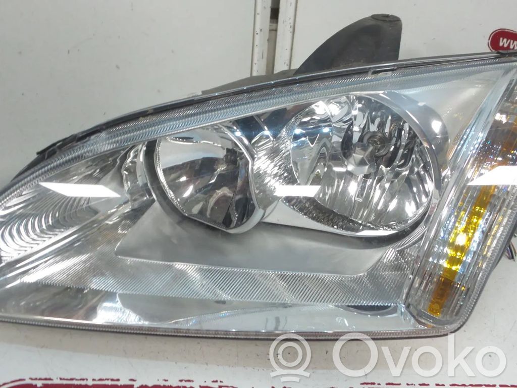 Ford Focus Headlight/headlamp 
