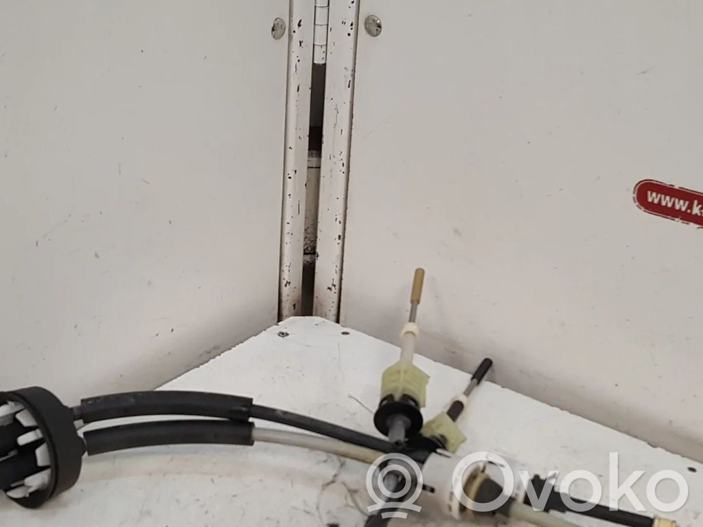Opel Meriva B Gear shift cable linkage 