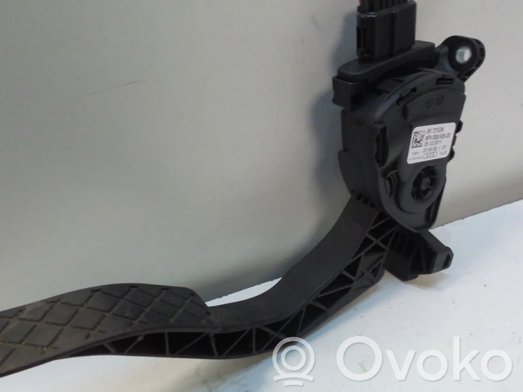 Audi A5 8T 8F Czujnik położenia pedału gazu / przyspieszenia 