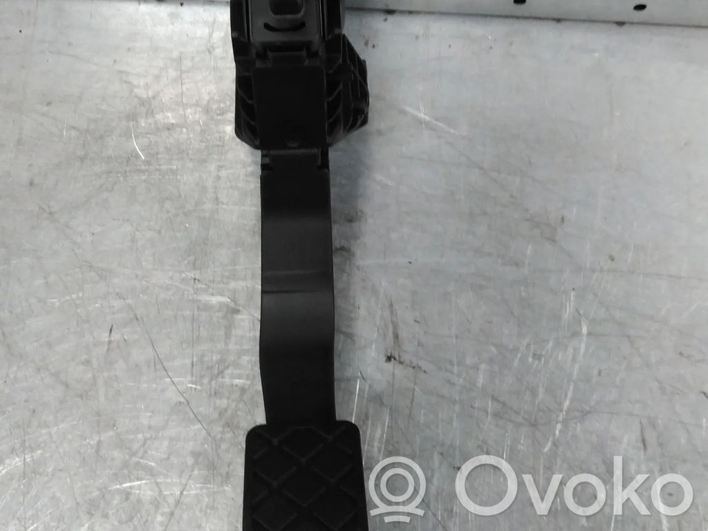 Audi A5 Czujnik położenia pedału gazu / przyspieszenia 