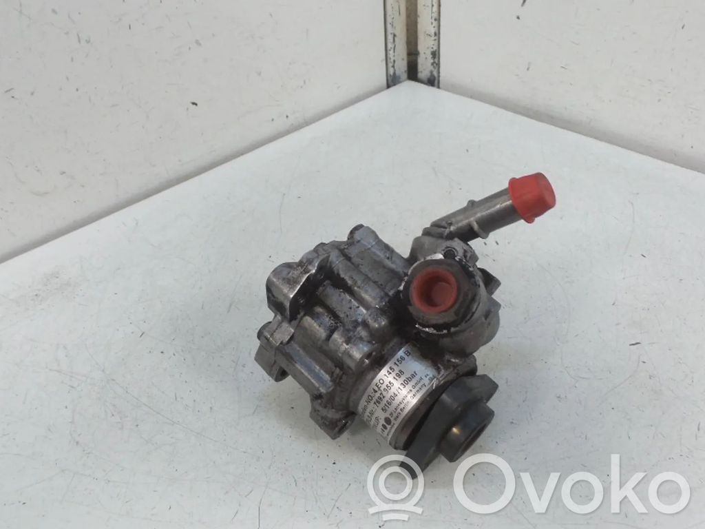 Ohjaustehostimen pumppu   4E0145156B