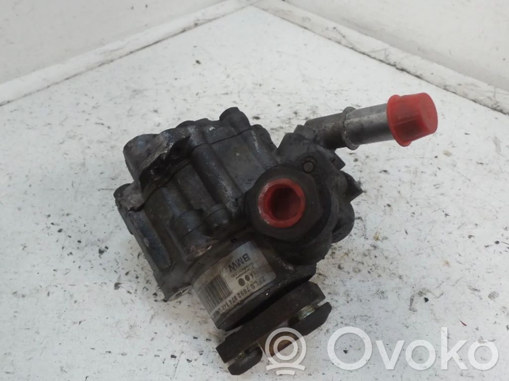 BMW 3 E90 E91 Power steering pump 