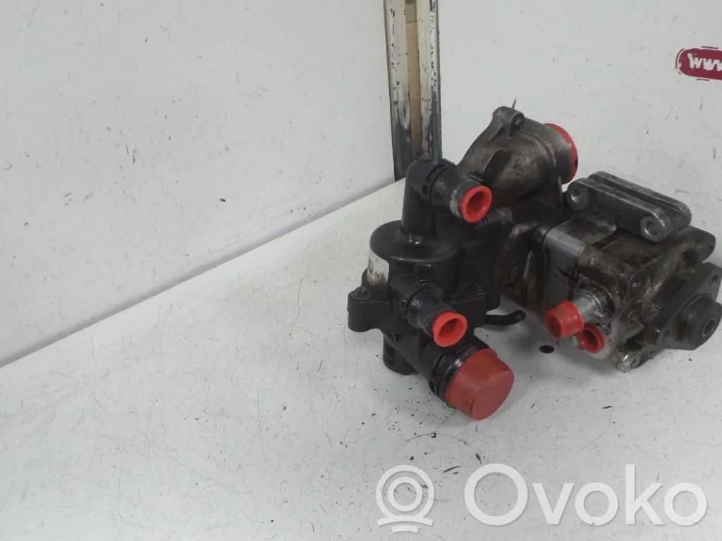 BMW 3 E46 Vairo stiprintuvo siurblys 
