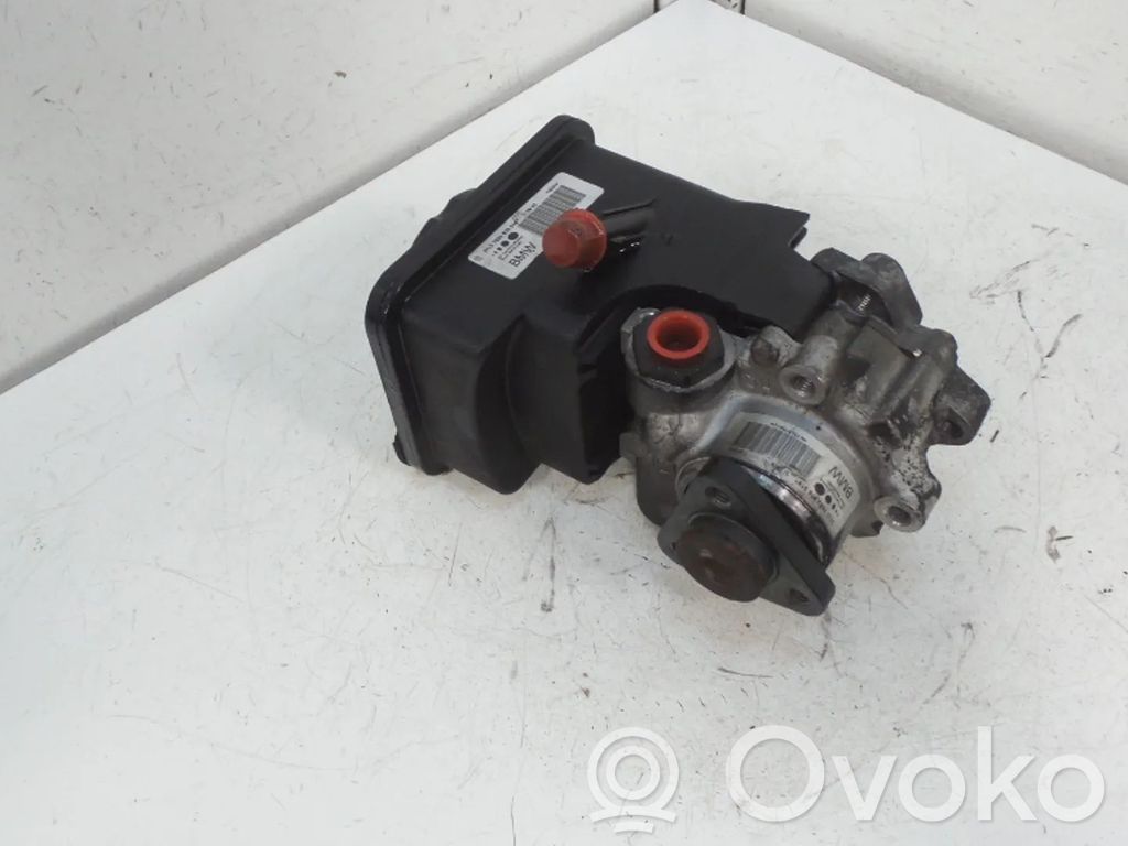 BMW 3 E46 Power steering pump 