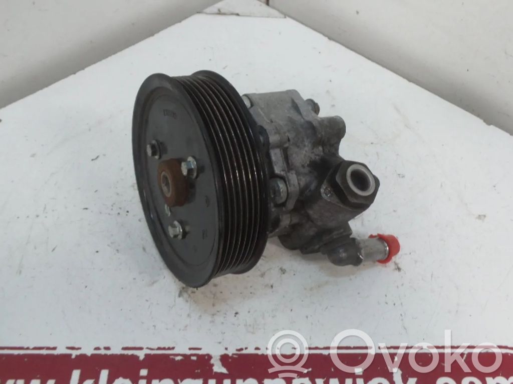 Renault Master III Ohjaustehostimen pumppu 