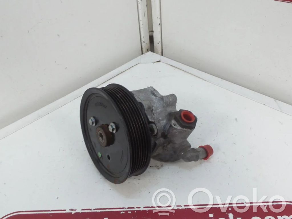 Renault Master III Ohjaustehostimen pumppu 
