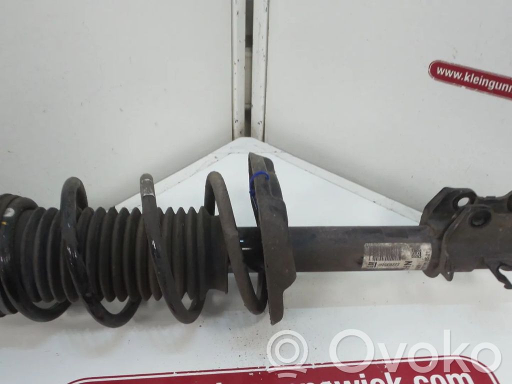 Opel Corsa E Amortizor față 