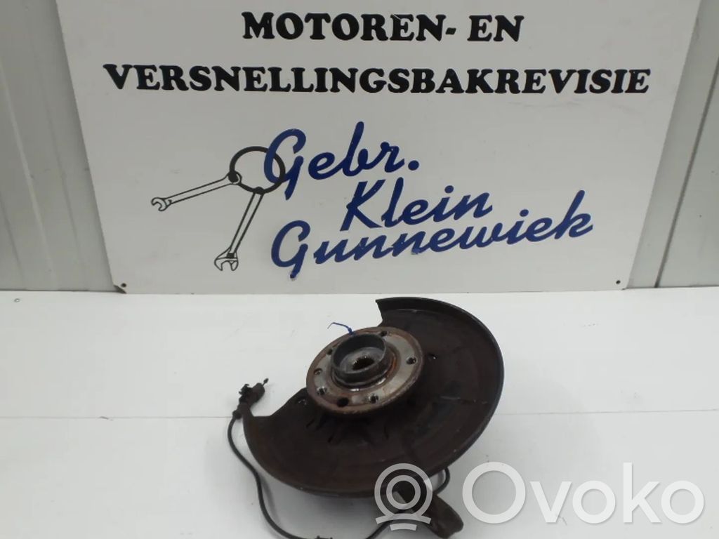 Opel Meriva B Fuzetă butuc roată față 